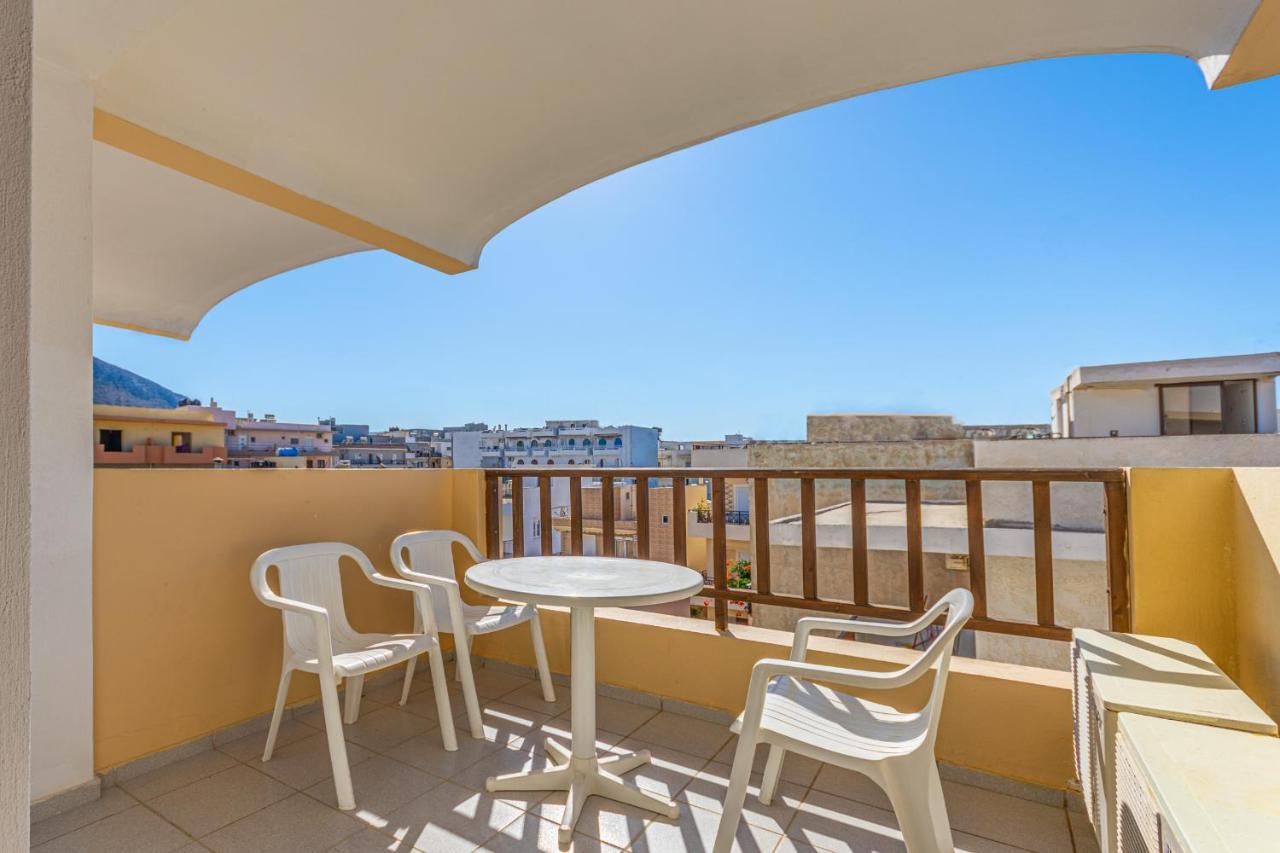 Athina Inn Херсониссос Экстерьер фото