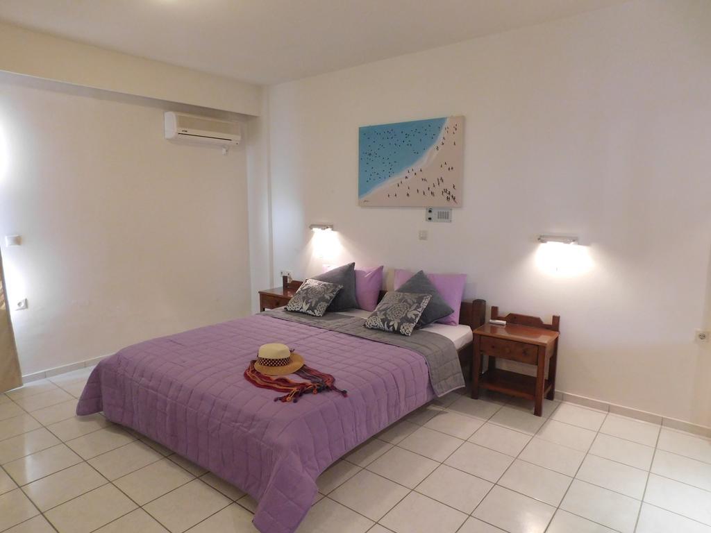 Athina Inn Херсониссос Экстерьер фото