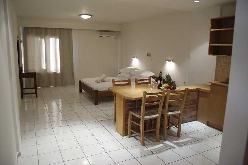 Athina Inn Херсониссос Экстерьер фото