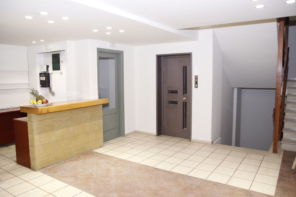 Athina Inn Херсониссос Экстерьер фото